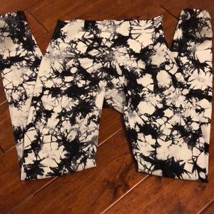 High Rise Luxtreme Lululemon Wunder Under Size 6